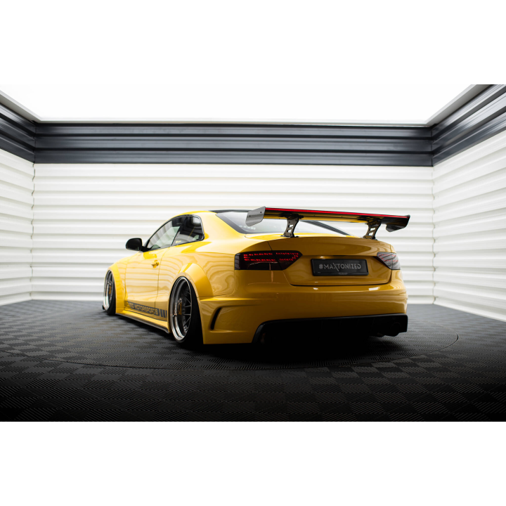 Karbonowy Spoiler Z Wewnętrznymi Wspornikami + LED Audi A5 Coupe 8T