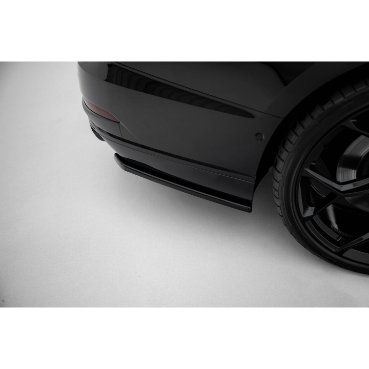 Splittery Tylne Boczne Audi S8 D5