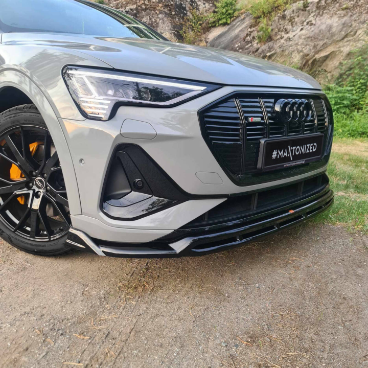 Splitter Przedni Audi e-Tron S-Line