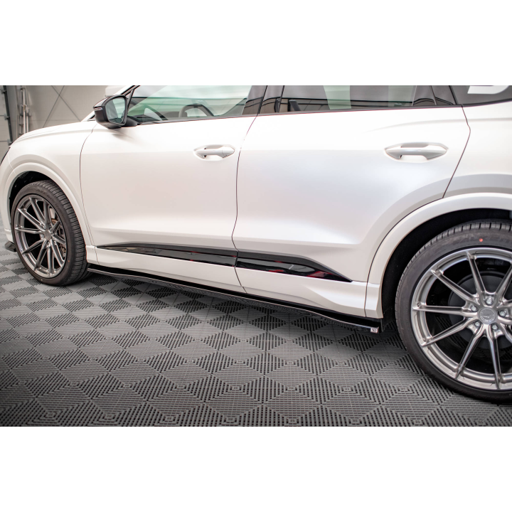 Dokładki Progów Audi Q4 e-tron Sportback S-line Mk1