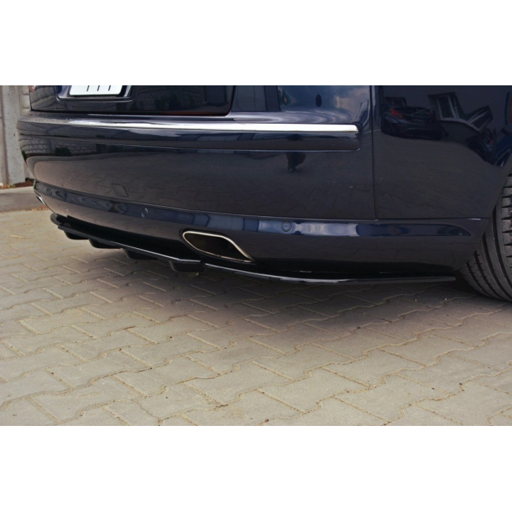 Splitter Tylny Audi A8 W12 D3 (with vertical bars)