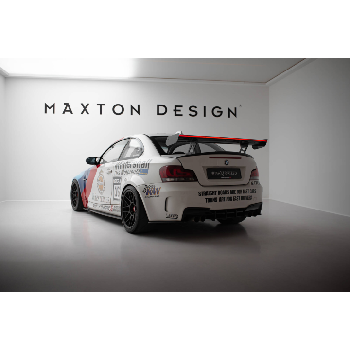 Karbonowy Spoiler Z Wewnętrznymi Wspornikami V.2 + LED BMW 1 M E82