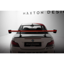 Karbonowy Spoiler Z Górnymi Mocowaniami + LED BMW 1 M E82