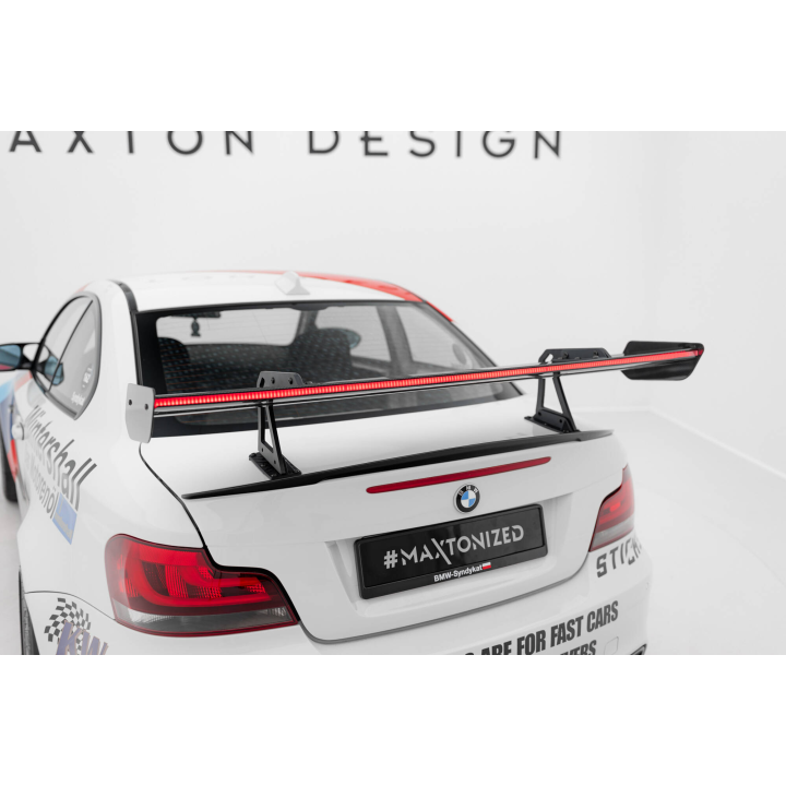 Karbonowy Spoiler Z Górnymi Mocowaniami + LED BMW 1 M E82