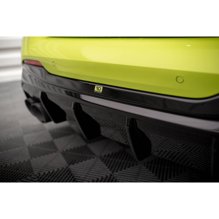Dokładka Tylna V.3 + Wydech Milltek Sport BMW M135i F40