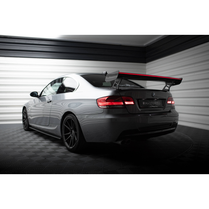 Karbonowy Spoiler Z Zewnętrznymi Wspornikami + LED BMW 3 / M3 Coupe E92