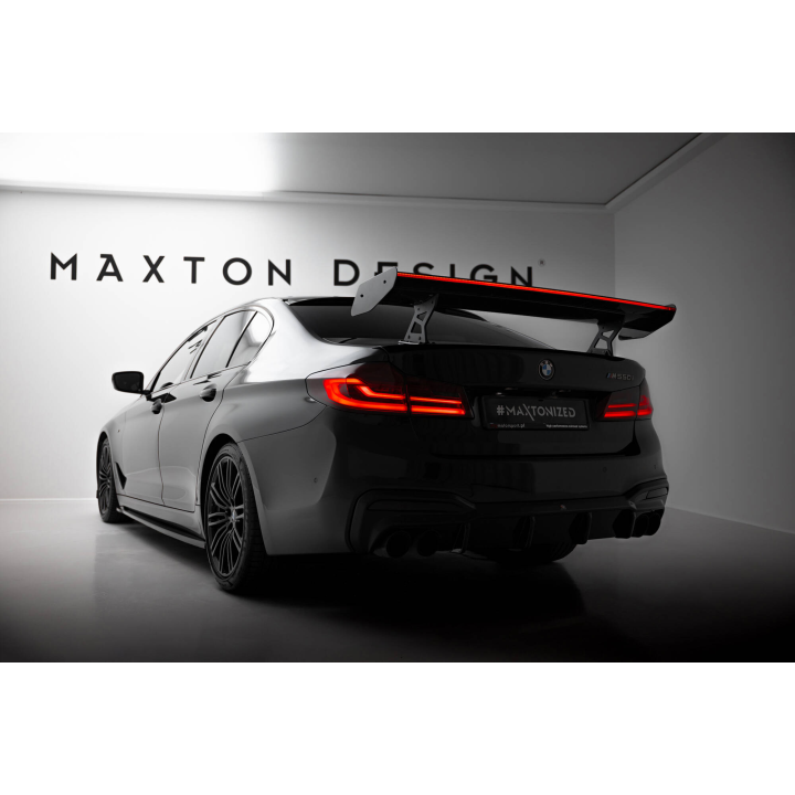 Karbonowy Spoiler Z Wewnętrznymi Wspornikami + LED BMW 5 / M5 Sedan G30 / F90