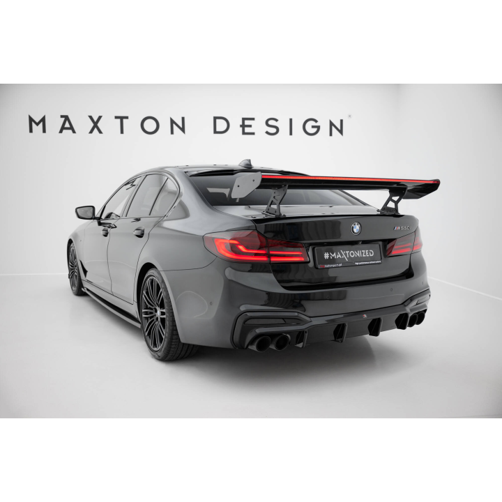 Karbonowy Spoiler Z Wewnętrznymi Wspornikami + LED BMW 5 / M5 Sedan G30 / F90