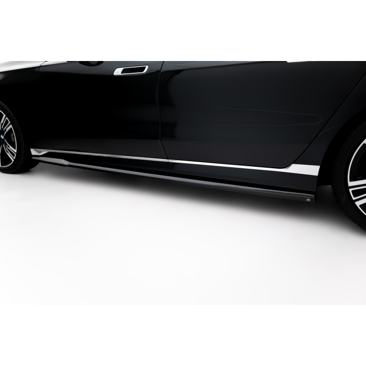 Dokładki Progów V.1 BMW 740d xDrive M-pack / 740i xDrive M-Pack G70