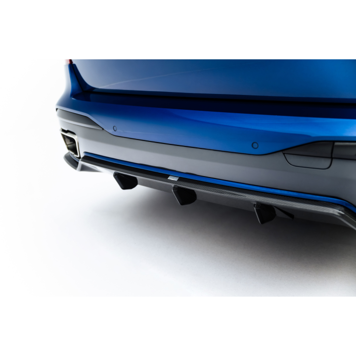 Karbonowy Dyfuzor Tylny Prepreg BMW X7 M-Pack G07 / G07 Facelift (wersja z hakiem)