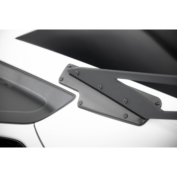 Karbonowy Spoiler Z Górnymi Mocowaniami + LED Chevrolet Corvette Stingray / Grand Sport C7