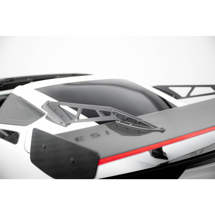 Karbonowy Spoiler Z Górnymi Mocowaniami + LED Chevrolet Corvette Stingray / Grand Sport C7