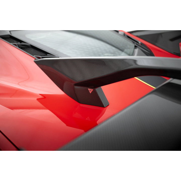 Karbonowy Spoiler + LED Chevrolet Corvette C8