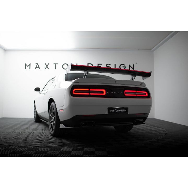 Karbonowy Spoiler + LED Dodge Challenger Mk3