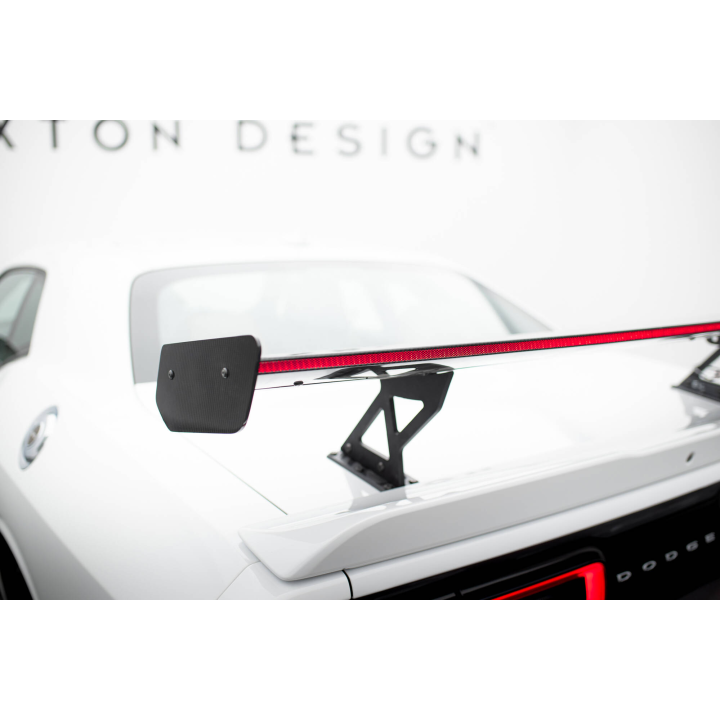 Karbonowy Spoiler + LED Dodge Challenger Mk3