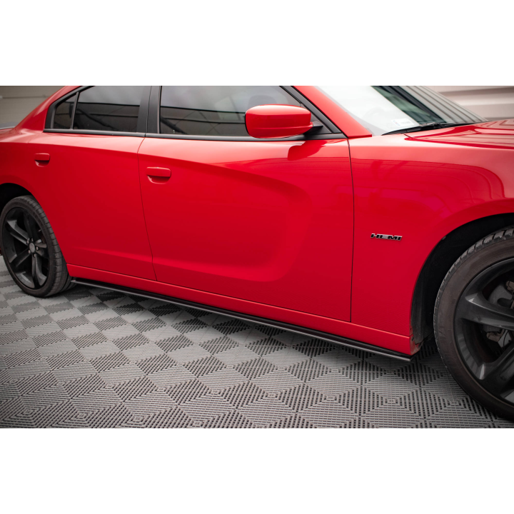 Dokładki progów Street Pro Dodge Charger RT Mk7 Facelift