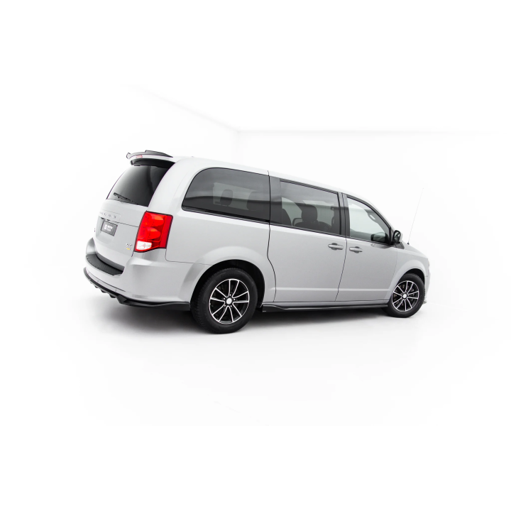 Zestaw Splitterów Dodge Grand Caravan Mk5 Facelift