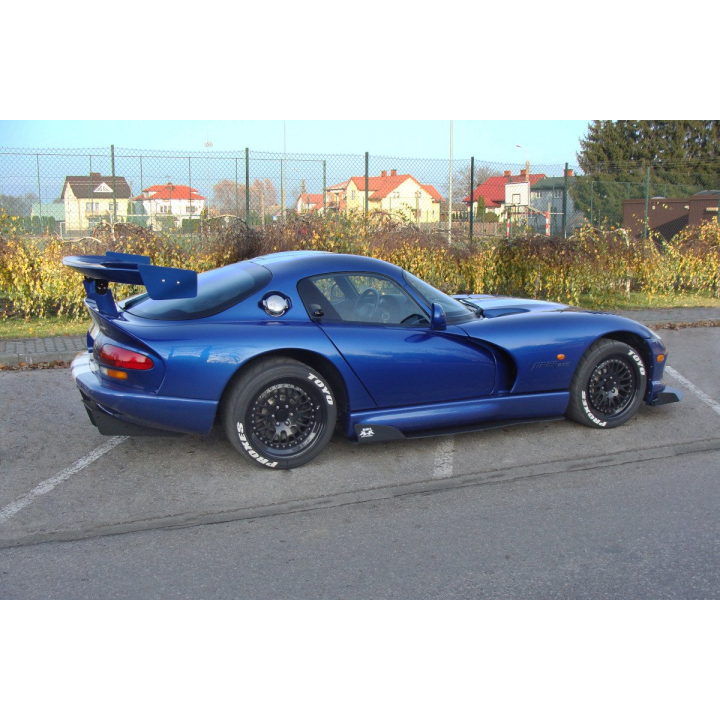 DOKŁADKI PROGÓW RACING DODGE VIPER GTS