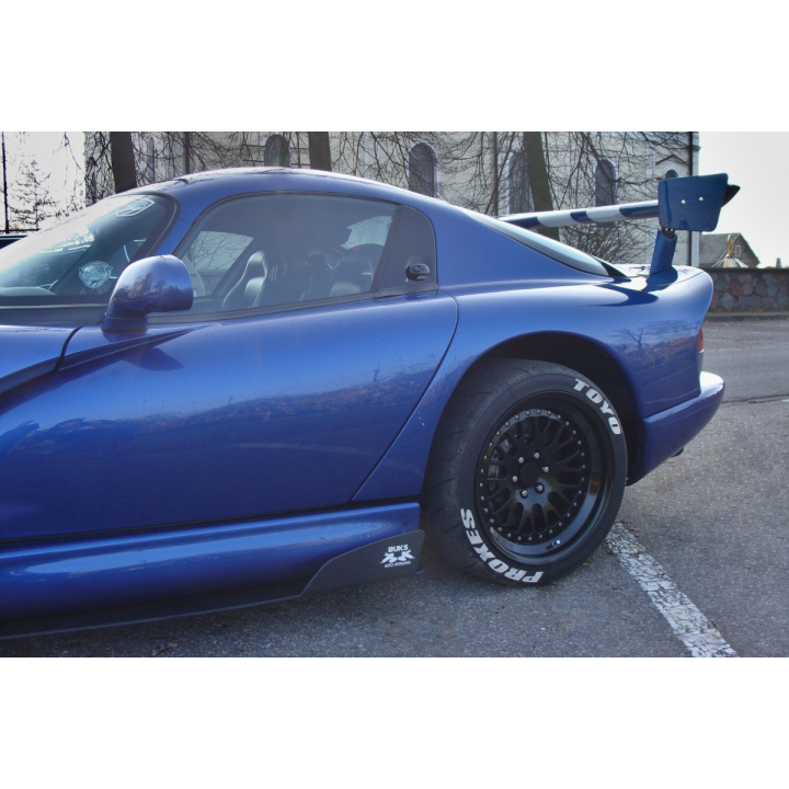 DOKŁADKI PROGÓW RACING DODGE VIPER GTS