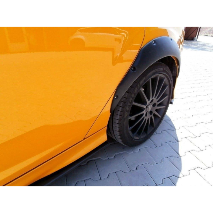 Poszerzenia Nadkoli Ford Focus ST Mk3