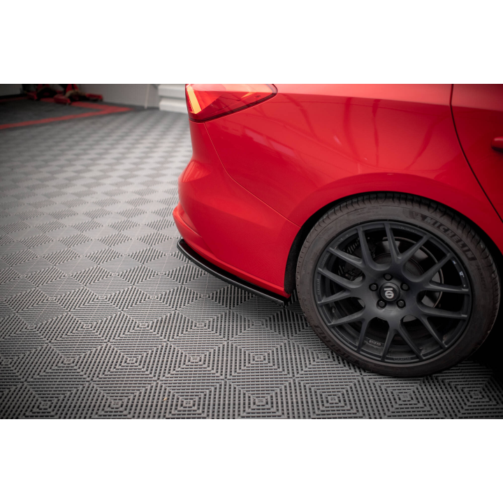 Splittery Tylne Boczne V.5 Ford Focus Estate ST Mk4