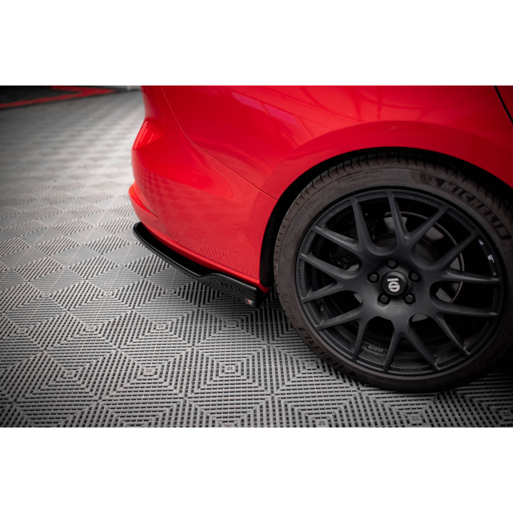 Splittery Tylne Boczne V.6 Ford Focus Estate ST Mk4