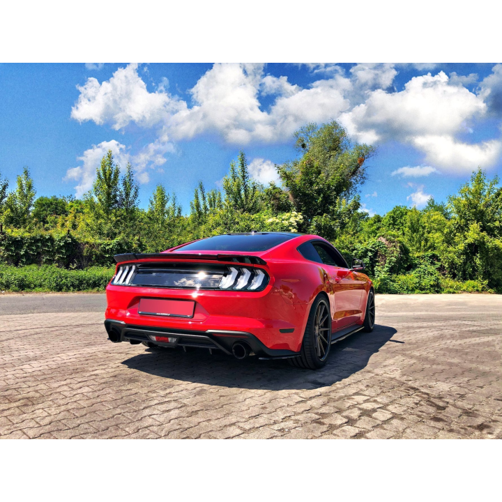 Dokładki Progów Ford Mustang Mk. 6 Facelift