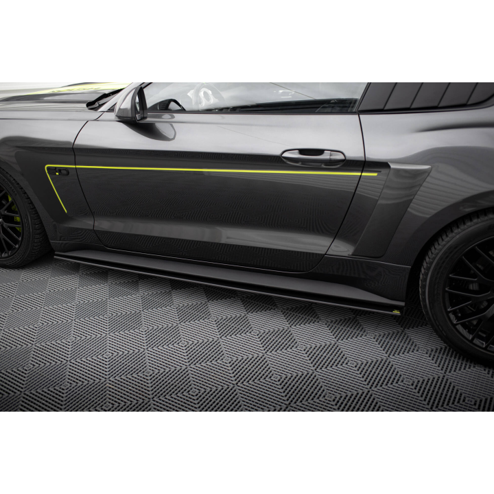 Dokładki progów Street Pro Ford Mustang GT Mk6