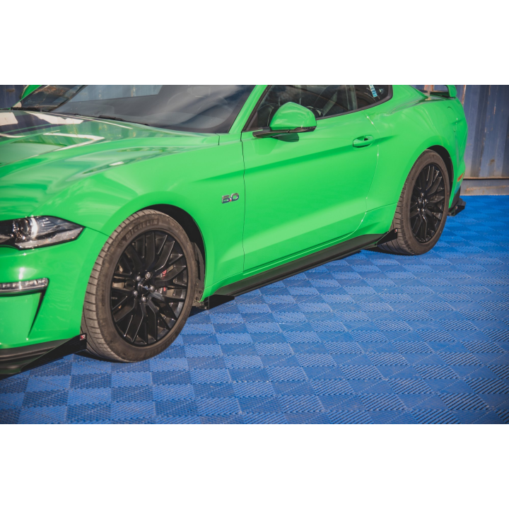 Dokładki progów Street Pro V.1 + Flaps Ford Mustang GT Mk6 Facelift