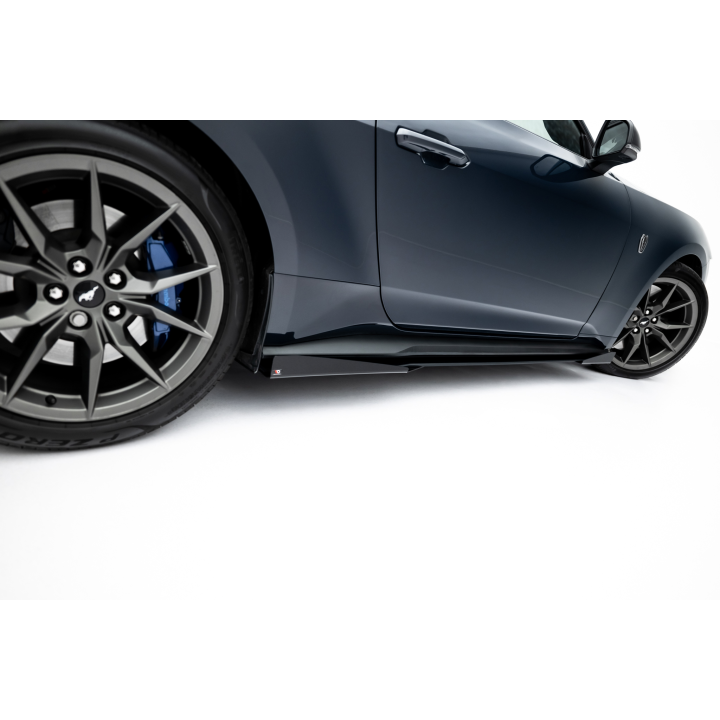 Dokładki progów Street Pro + Flaps Ford Mustang Dark Horse Mk7