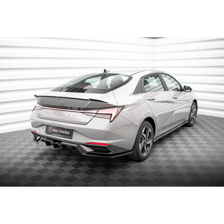 Spoiler Cap Hyundai Elantra Mk7