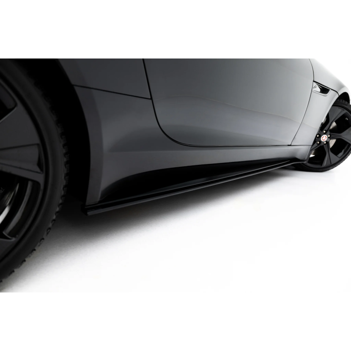 Dokładki progów Street Pro Jaguar F-Type X152 Facelift 2
