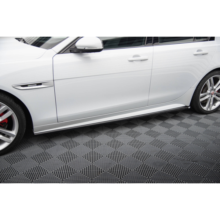 Dokładki Progów Jaguar XE R-Sport X760