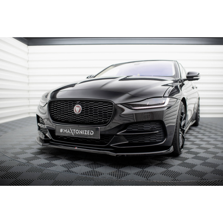 Zestaw Splitterów Jaguar XE X760 Facelift
