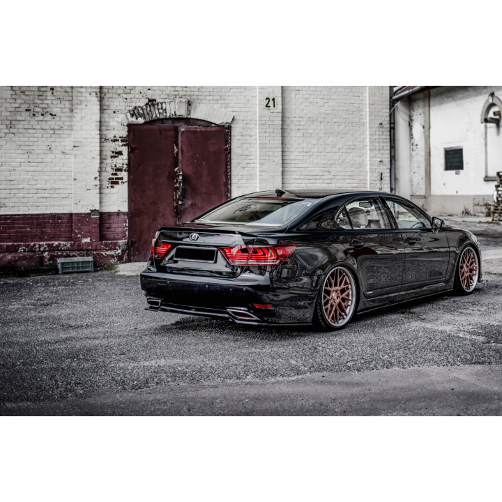 Splitter Tylny Lexus LS Mk4 Facelift