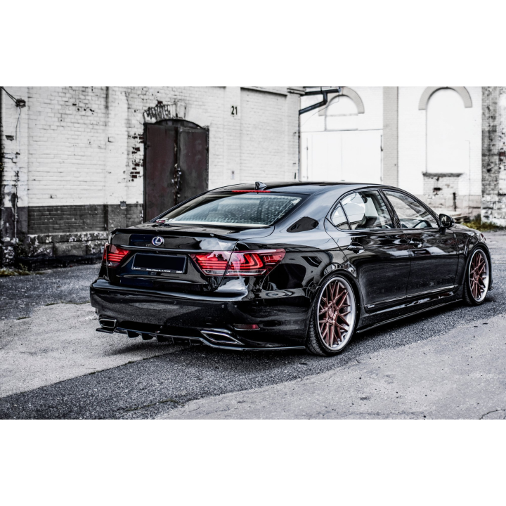 Splitter Tylny (Z Dyfuzorem) Lexus LS Mk4 Facelift