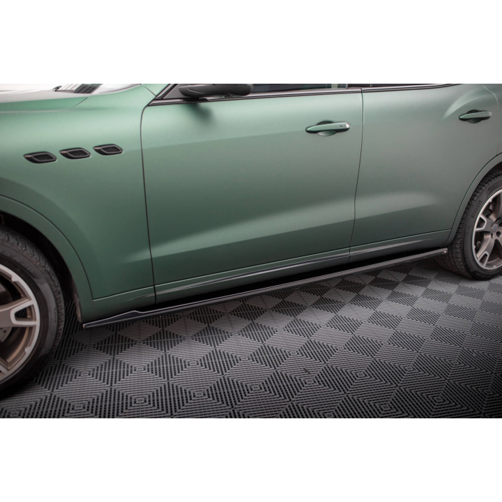 Zestaw Splitterów Maserati Levante Mk1
