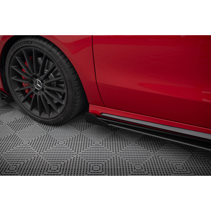 Dokładki progów Street Pro + Flaps Mercedes-Benz A 45 AMG W176 Facelift