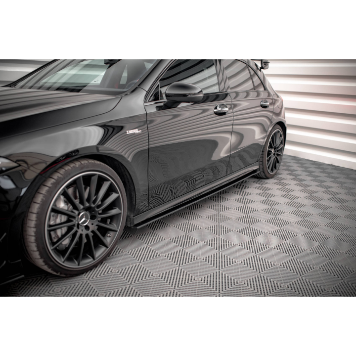 Dokładki progów Street Pro Mercedes A35 AMG / AMG-Line Aero Pack W177