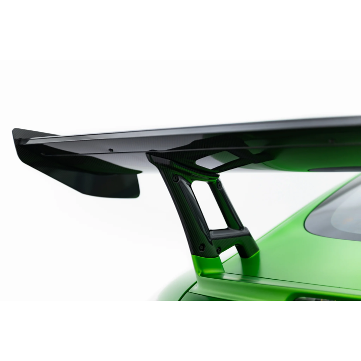 Karbonowy Spoiler + LED Mercedes-AMG GTR C190 Facelift