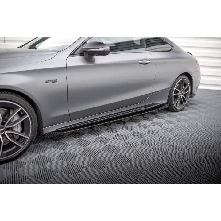Dokładki progów Street Pro + Flaps Mercedes-AMG C43 Coupe / Cabrio C205  Facelift / A205 Facelift