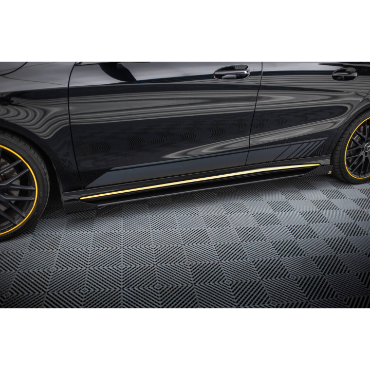 Dokładki progów Street Pro + Flaps Mercedes-AMG CLA 45 C117 Facelift