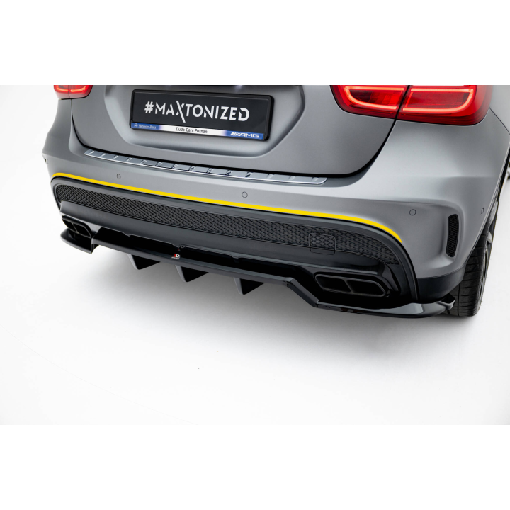 Zestaw Splitterów Mercedes-Benz GLA 45 AMG Off-roader X156